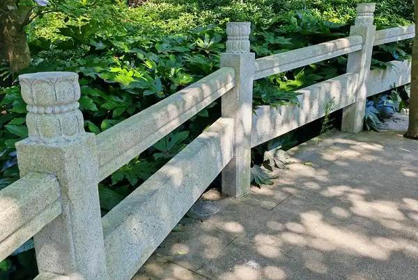 大连石栏杆厂家怎么选 值得信赖 本地区制造商